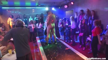 Party Hardcore Gone Crazy Vol. 35 Part 4 - Cam 1 Screencap 34 on www.sinx.com