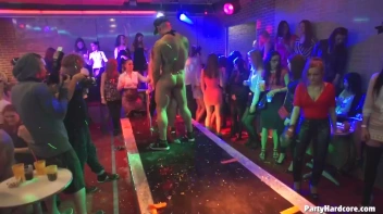 Party Hardcore Gone Crazy Vol. 35 Part 4 - Cam 1 Screencap 36 on www.sinx.com