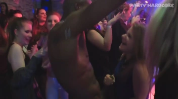 Party Hardcore Gone Crazy Vol. 26 Part 2 - Cam 4 Screencap 79 on www.sinx.com