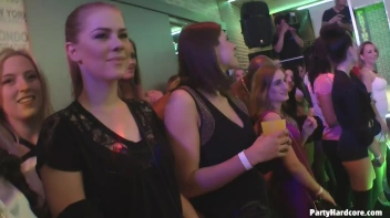 Party Hardcore Gone Crazy Vol. 29 Part 1 - Cam 3 Screencap 44 on www.sinx.com