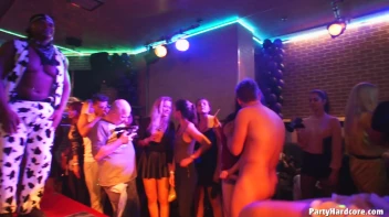 Party Hardcore Gone Crazy Vol. 38 Part 6 - Cam 1 Screencap 86 on www.sinx.com