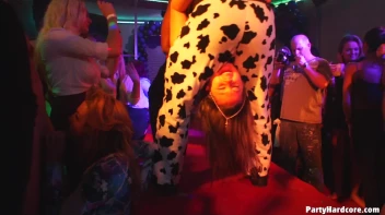 Party Hardcore Gone Crazy Vol. 38 Part 6 - Cam 1 Screencap 71 on www.sinx.com
