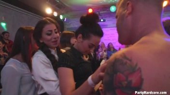 Party Hardcore Gone Crazy Vol. 29 Part 2 - Cam 2 Screencap 89 on www.sinx.com