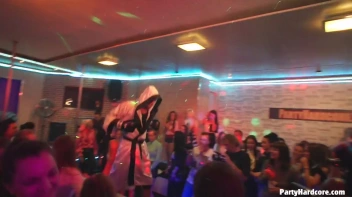 Party Hardcore Gone Crazy Vol. 29 Part 2 - Cam 2 Screencap 65 on www.sinx.com