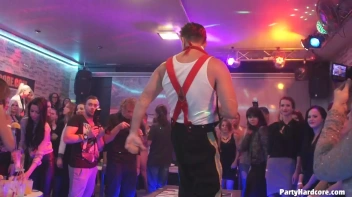 Party Hardcore Gone Crazy Vol. 31 Part 1 - Cam 2 Screencap 60 on www.sinx.com