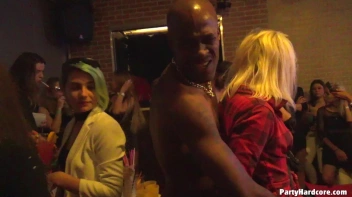 Party Hardcore Gone Crazy Vol. 41 Single Cut: Part 3 - Cam 4 Screencap 78 on www.sinx.com