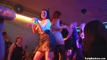 Party Hardcore Gone Crazy Vol. 38 Part 8 - Cam 2 Screencap 91 on www.sinx.com