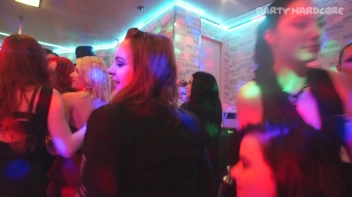 Party Hardcore Gone Crazy Vol. 25 Part 3 - Cam 1 Screencap 85 on www.sinx.com