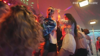 Party Hardcore Gone Crazy Vol. 25 Part 3 - Cam 1 Screencap 22 on www.sinx.com