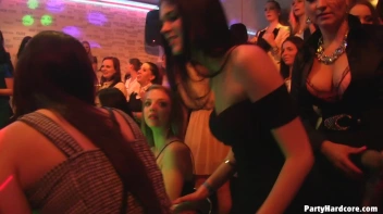 Party Hardcore Gone Crazy Vol. 11 Part 1 - Cam 1 Screencap 26 on www.sinx.com