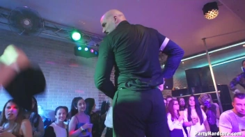 Party Hardcore Gone Crazy Vol. 34 Part 5 - Cam 3 Screencap 34 on www.sinx.com