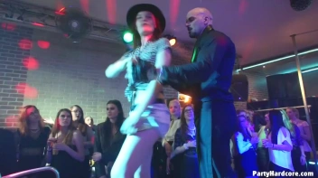 Party Hardcore Gone Crazy Vol. 34 Part 5 - Cam 3 Screencap 36 on www.sinx.com