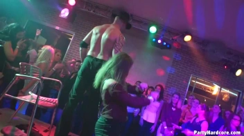 Party Hardcore Gone Crazy Vol. 34 Part 5 - Cam 3 Screencap 60 on www.sinx.com