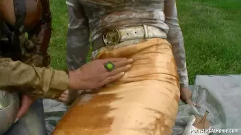 Two Honies Have A Honey Picnic Screencap 56 on www.sinx.com