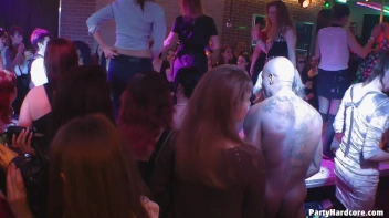 Party Hardcore Gone Crazy Vol. 40 Single Cut: Part 9 - Cam 2 Screencap 25 on www.sinx.com