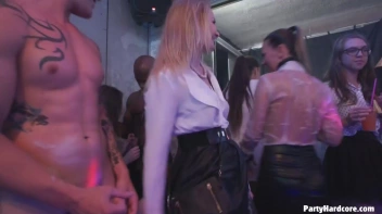 Party Hardcore Gone Crazy Vol. 30 Part 4 - Cam 2 Screencap 10 on www.sinx.com