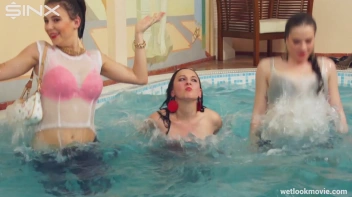 Group Of Girlfriends Go Swimming In Jeans Screencap 59 on www.sinx.com