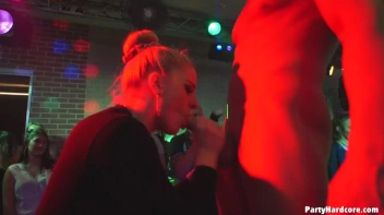 Party Hardcore Gone Crazy Vol. 34 Part 2 - Cam 4 Screencap 20 on www.sinx.com