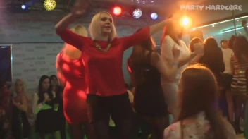 Party Hardcore Gone Crazy Vol. 15 Part 6 - Cam 3 Screencap 30 on www.sinx.com