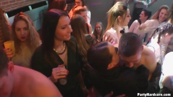 Party Hardcore Gone Crazy Vol. 40 Single Cut: Part 1 - Cam 2 Screencap 23 on www.sinx.com