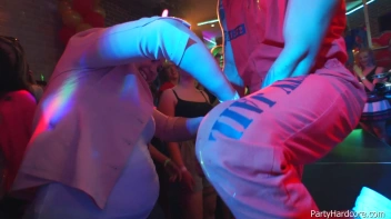 Party Hardcore Gone Crazy Vol. 36 Part 2 - Cam 1 Screencap 39 on www.sinx.com