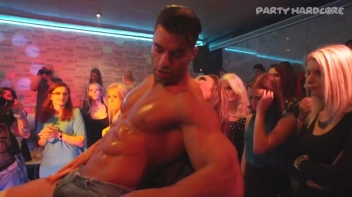 Party Hardcore Gone Crazy Vol. 15 Part 4 - Cam 1 Screencap 14 on www.sinx.com